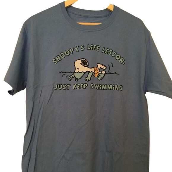 Snoopy Swimming Tshirt Men’s Size Small - Picture 1 of 1